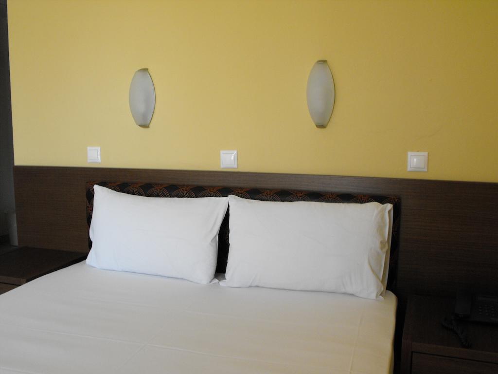 Grand Platon Hotel Olympiakí Aktí Habitación foto